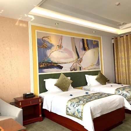 Shenzhen Kai Long International Hotel Exterior photo